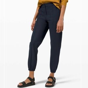 Warpstreme High-Rise 7/8 Jogger in True Navy